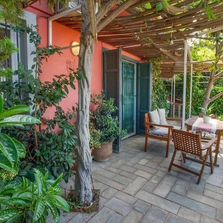 Ano Poli Stay With Private Terrace And View Tesalonika Bagian luar foto